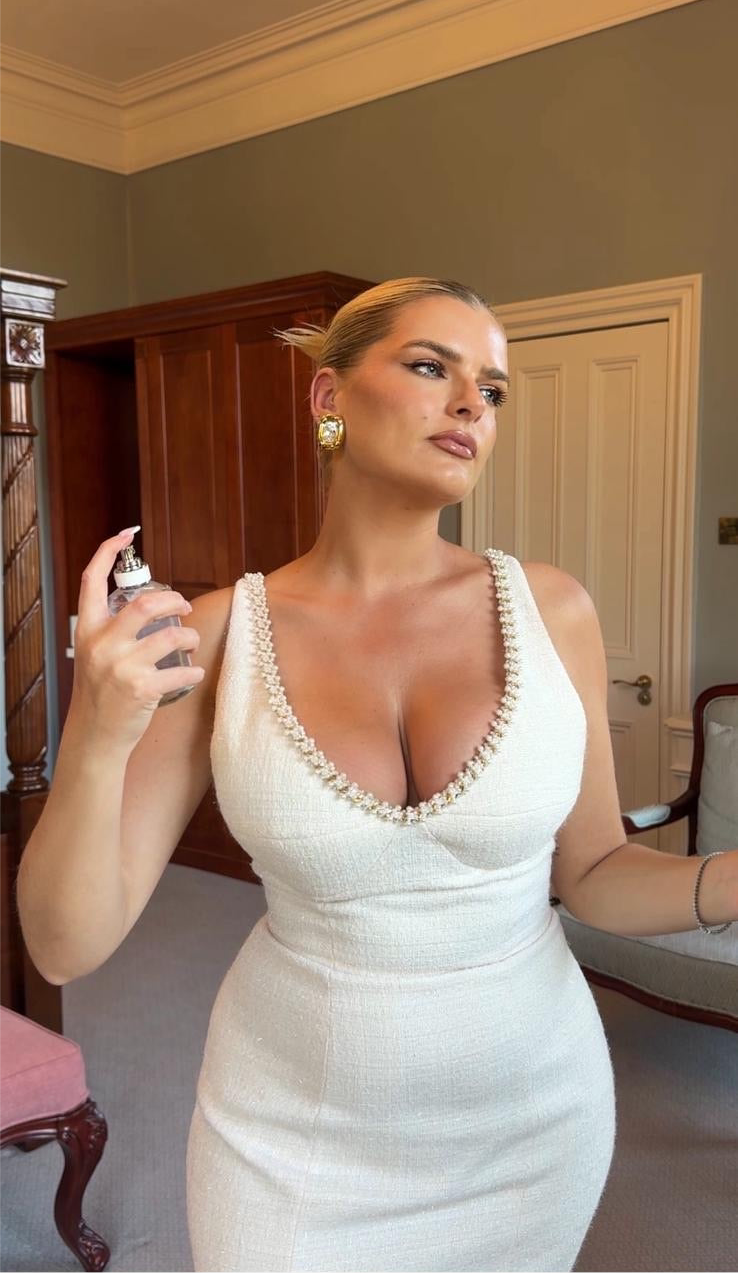 nadine merabi penelope ivory dress When timeless elegance meets modern romanceThe Penelope dress by Nadine Merabi is a vision of delicate, feminine energy unforgettable and effortlessly graceful. For the moments that deserve more