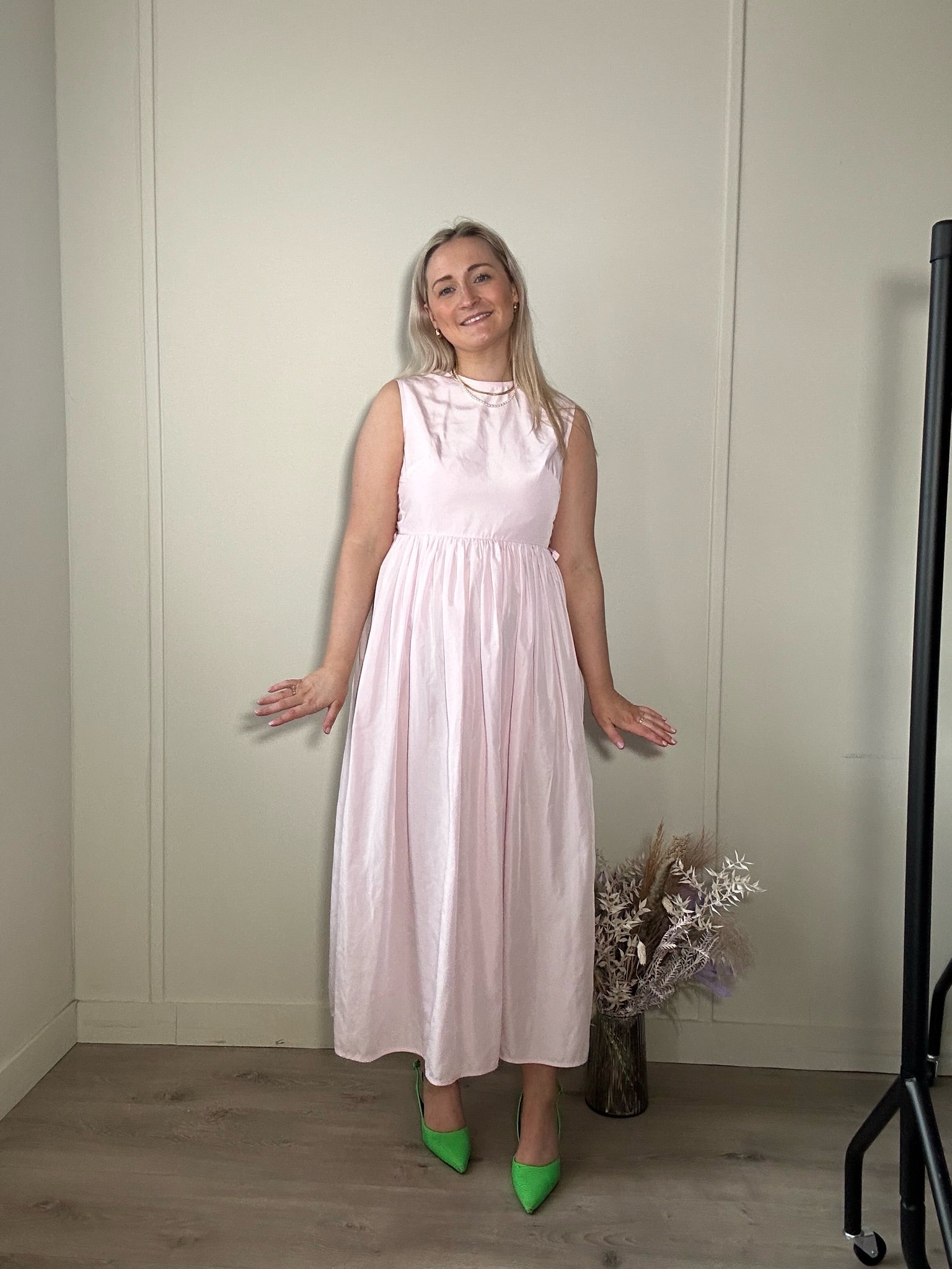 Hennie Dress
