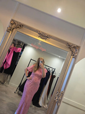 Nancy Pink Pattern