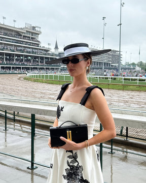 Black and White Camilla